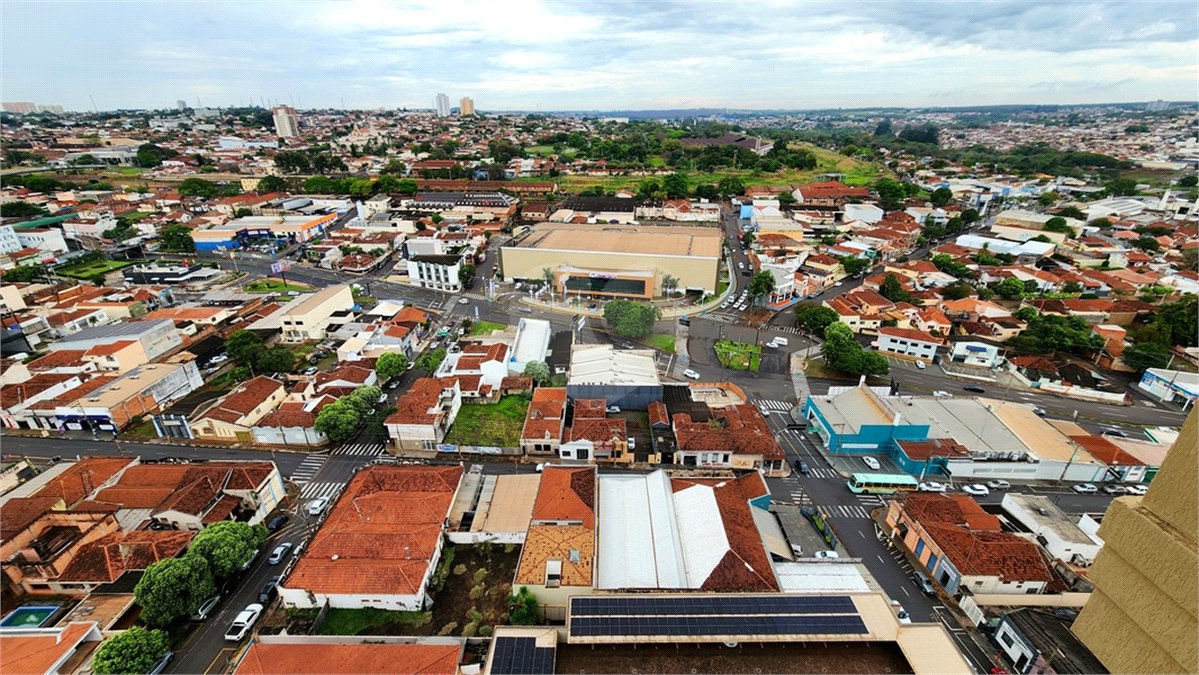 Apartamento à venda com 2 quartos, sendo 1 suíte, no Centro, Araraquara, SP