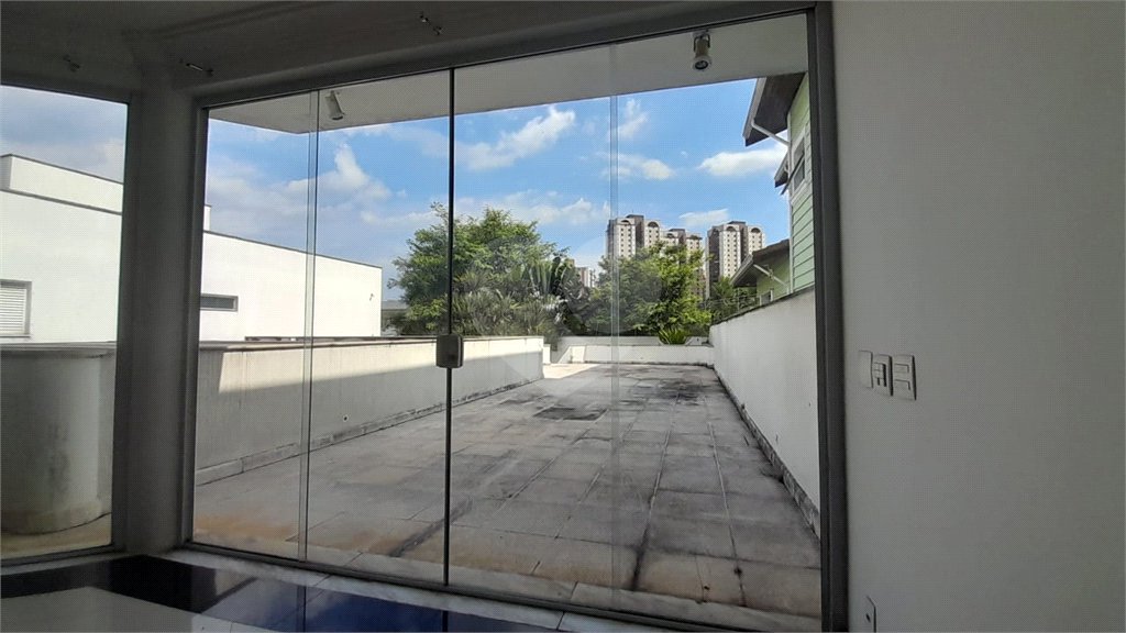 Sobrado à venda com 6 quartos, sendo 5 suítes, no Centro, São Bernardo do Campo, SP