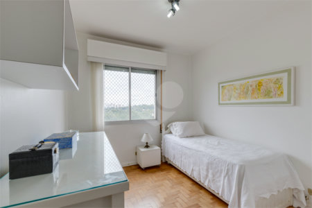 Apartamento à venda com 3 quartos, sendo 1 suíte, em Chácara Santo Antônio (zona Sul), São Paulo, SP