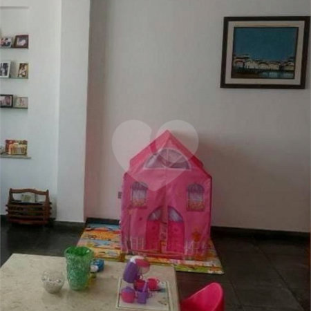 Casa à venda com 3 quartos, sendo 1 suíte, em Vila Mariana, São Paulo, SP