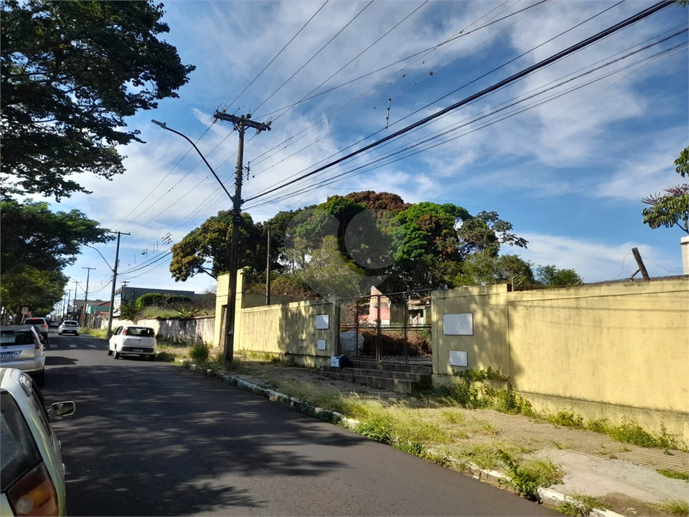 Terreno Comercial à Venda na Av. Teixeira de Barros – Rua Larga