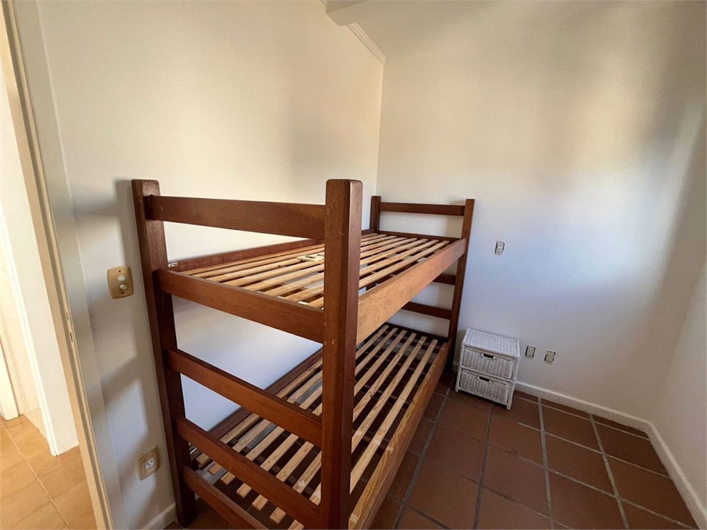 Apartamento com 4 dormitórios à venda, 259 m² por R$ 900.000,00 - Jardim Três Marias - Guarujá/SP