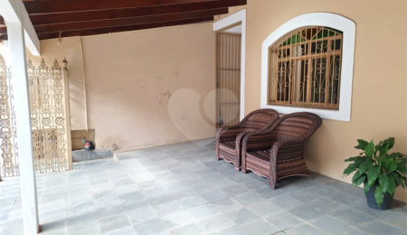 Casa à venda com 3 quartos em Jardim Pacaembu, Jundiaí, SP