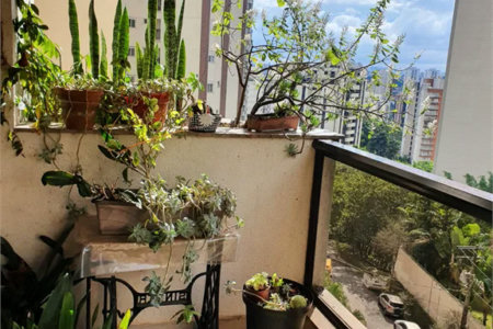 Apartamento à venda com 4 quartos, sendo 2 suítes,  em Vila Suzana, São Paulo, SP