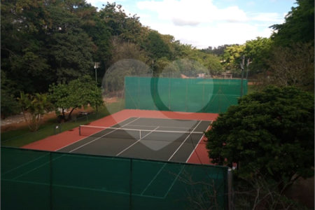 Casa à venda com 3 suítes no condomínio Villaggio Capriccio, Louveira - SP