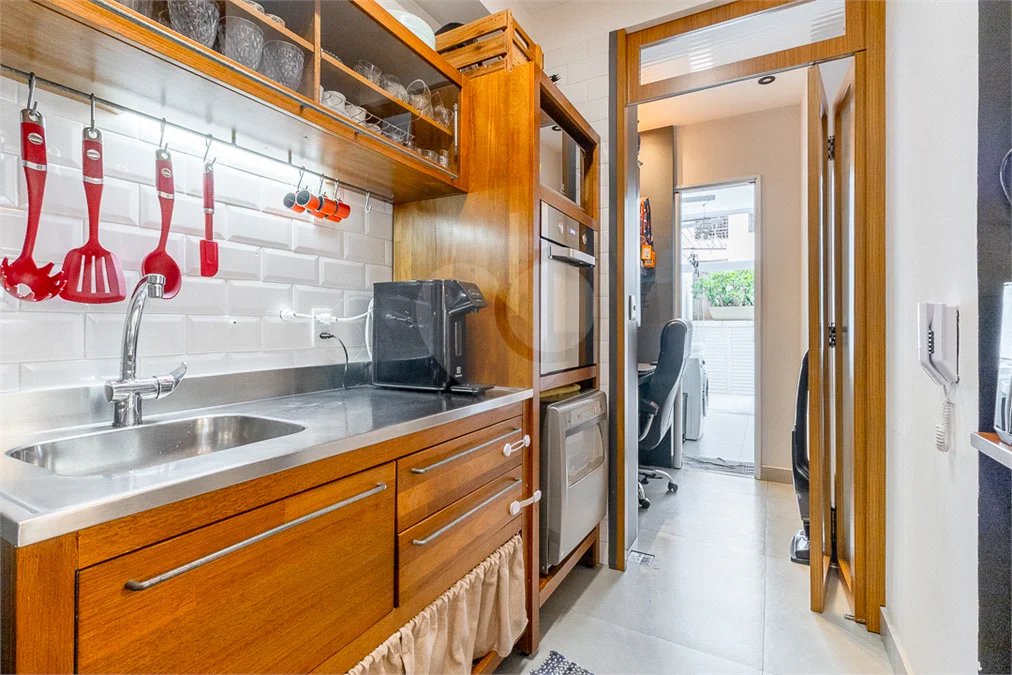 Apartamento à venda com 2 quartos, sendo 1 suíte,  em Vila Andrade, São Paulo, SP