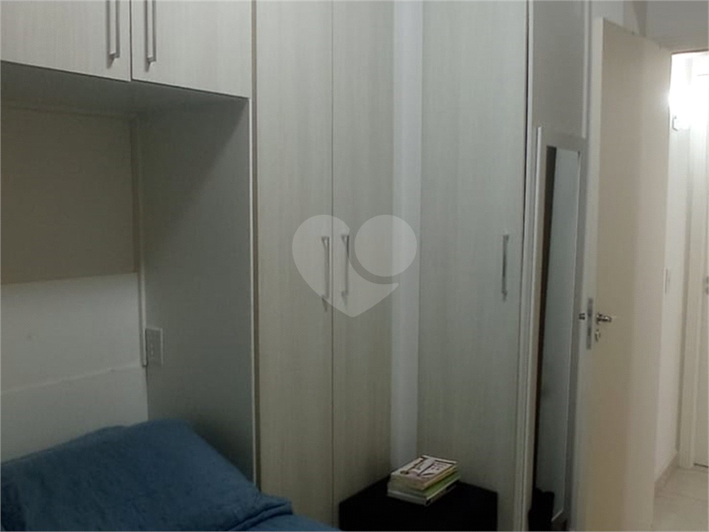 Casa à venda com 2 suítes no condomínio Residencial Pavoni I, São Paulo - SP