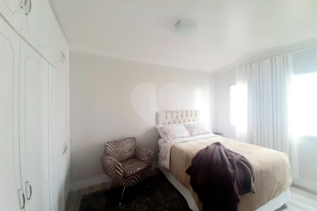 Apartamento à venda com 3 quartos em Moema, São Paulo, SP