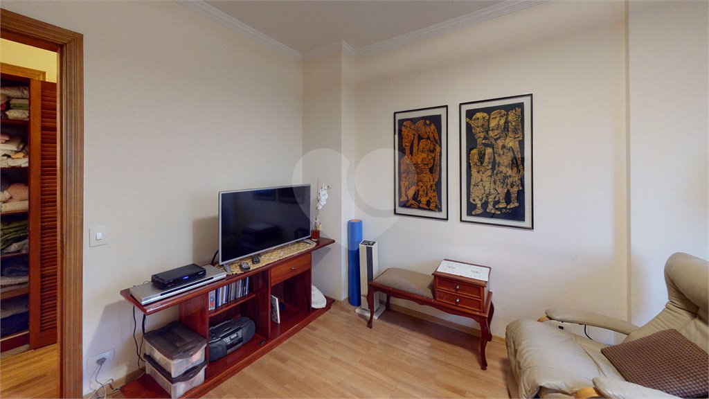 Apartamento à venda com 4 quartos, sendo 2 suítes, em Campo Belo, São Paulo, SP