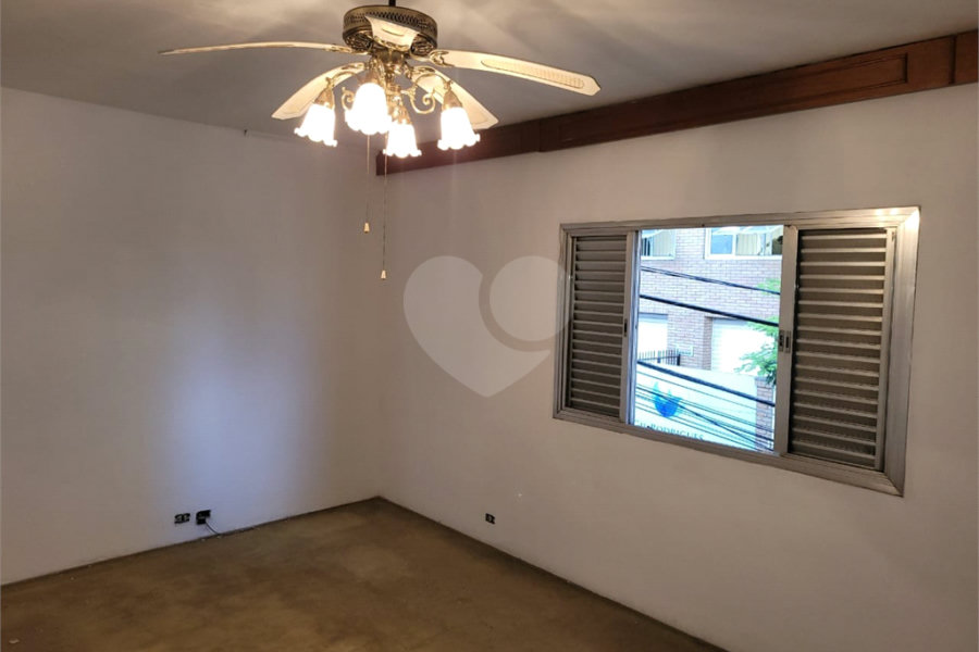 Sobrado à venda com 4 quartos em Santana, São Paulo, SP