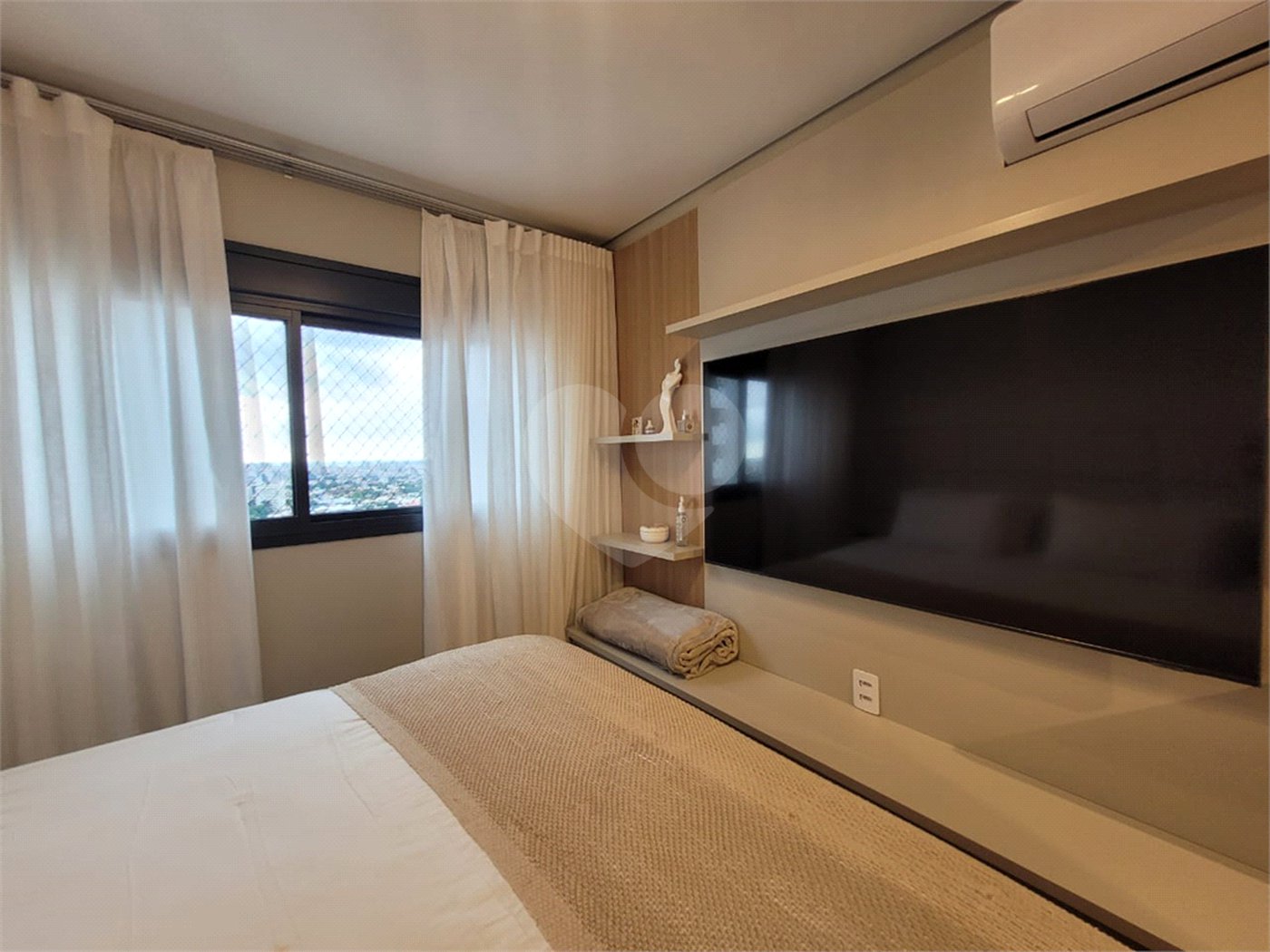 Apartamento à venda com 3 suítes em Parque Campolim, Sorocaba, SP