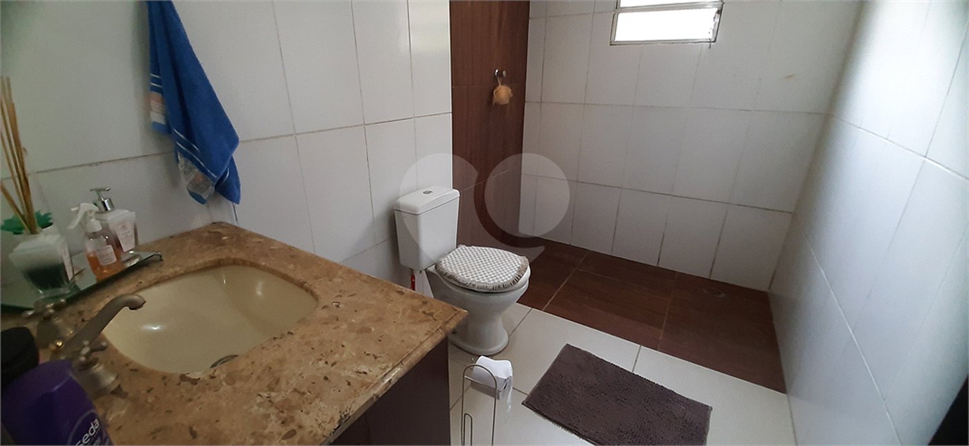 Sobrado à venda com 3 quartos, sendo 1 suíte, em Serra da Cantareira, Mairiporã, SP