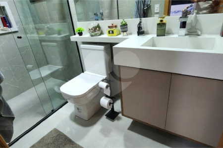 Casa à venda com 3 quartos, sendo 1 suíte, no condomínio Horto Florestal Villagio, Sorocaba - SP