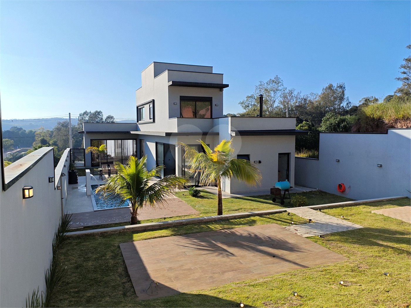 Casa à venda com 3 suítes no condomínio Villa D' Oro, Vinhedo - SP