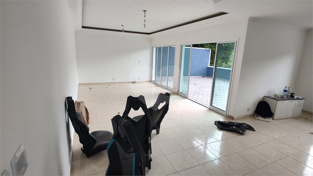 Casa à venda com 3 quartos, sendo 2 suítes,  em Serra da Cantareira, Mairiporã, SP