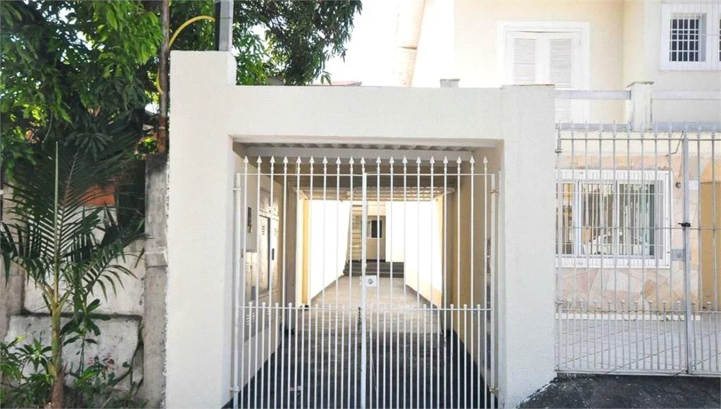 Casa à venda com 3 quartos, sendo 1 suíte, em Jardim Bonfiglioli, São Paulo, SP