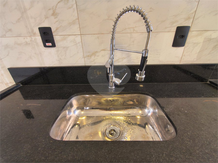Casa à venda com 3 quartos, sendo 1 suíte, no condomínio Horto Florestal Villagio, Sorocaba - SP