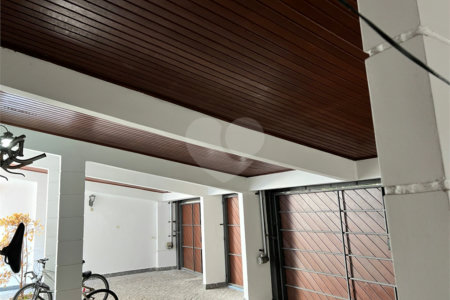 Casa à venda com 4 quartos, sendo 3 suítes, em Chácara Monte Alegre, São Paulo, SP