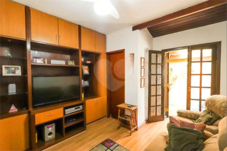 Casa Térrea à venda com 2 suítes em Vila Mariza Mazzei, São Paulo, SP
