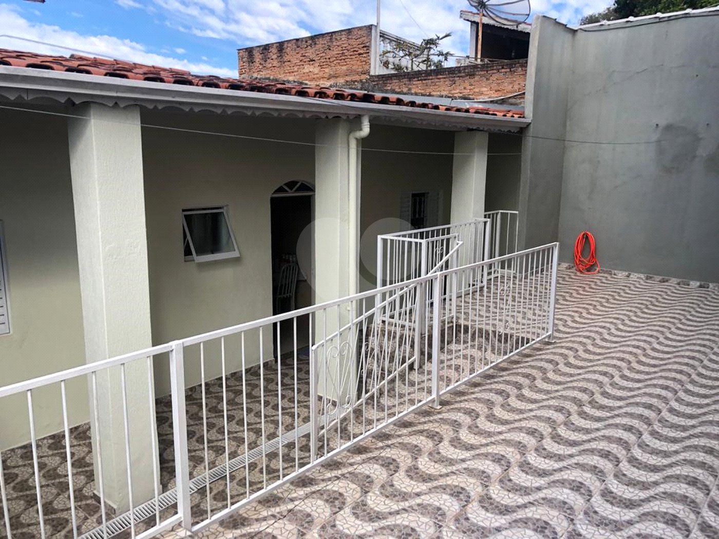 Casa à venda com 3 quartos, sendo 2 suítes,  em Jardim do Lago, Atibaia, SP