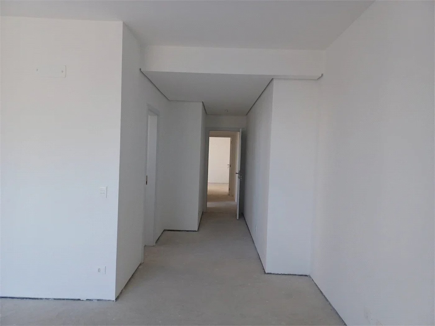 Apartamento à venda com 4 suítes em Real Parque, São Paulo, SP
