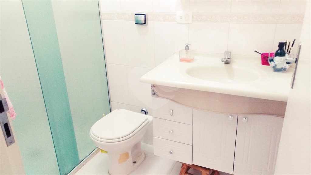 Casa à venda com 4 quartos, sendo 2 suítes,  em Vila Romero, São Paulo, SP