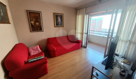 Apartamento à venda com 3 quartos, sendo 1 suíte,  em Jardim das Acácias, São Paulo, SP