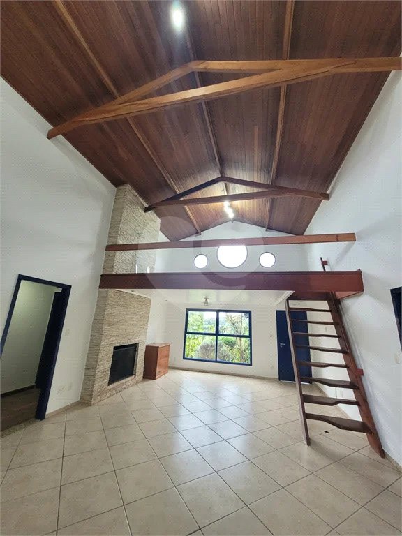 Casa para alugar com 3 quartos, sendo 1 suíte,  no condomínio Alpes da Cantareira, Mairiporã - SP