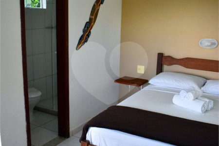 Hotel à venda com 12 quartos, sendo 13 suítes,  em Alto de Búzios, Armação dos Búzios, RJ