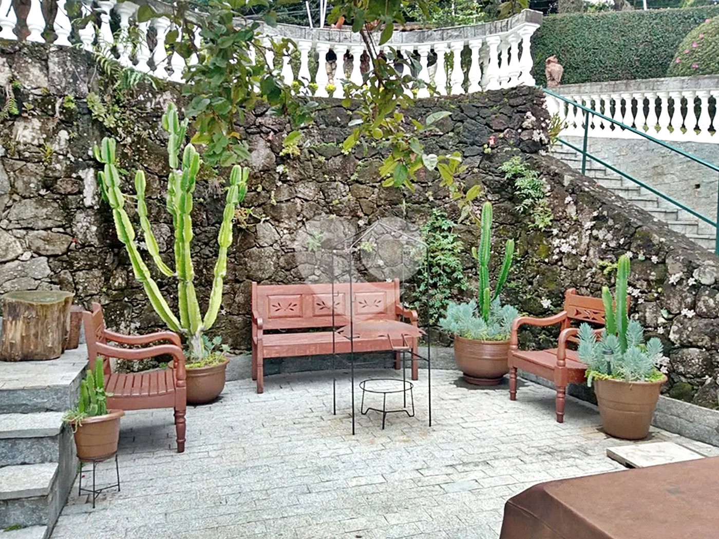 Casa à venda com 5 quartos, sendo 4 suítes, em Roseira, Mairiporã, SP