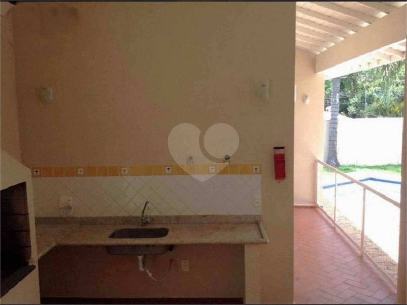 Casa à venda com 4 quartos, sendo 2 suítes, no condomínio Bosque de Grevilea, Vinhedo - SP