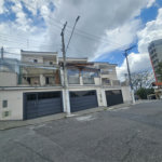 Sobrado à venda com 3 quartos, sendo 1 suíte,  em Vila Nivi, São Paulo, SP