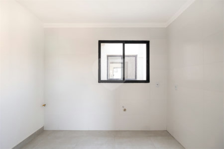 Casa à venda com 2 quartos no condomínio Residencial Laura, São Paulo - SP