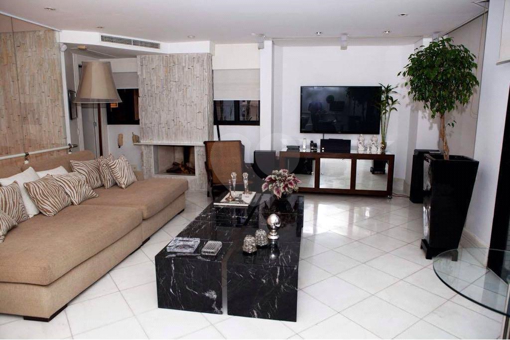 Cobertura à venda com 2 suítes em Vila Suzana, São Paulo, SP