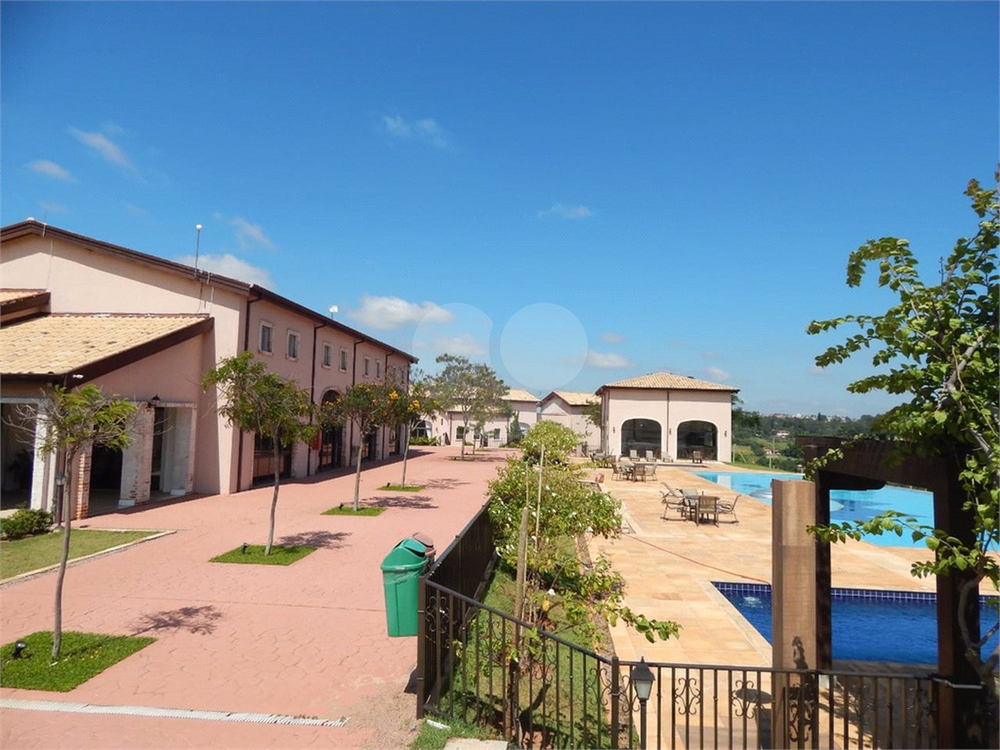 Casa à venda com 4 suítes no condomínio Residencial Campo de Toscana, Vinhedo - SP