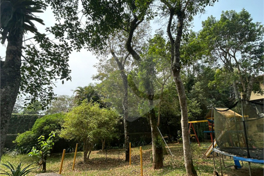 Terreno à venda com 4 suítes no condomínio Alpes da Cantareira, Mairiporã - SP