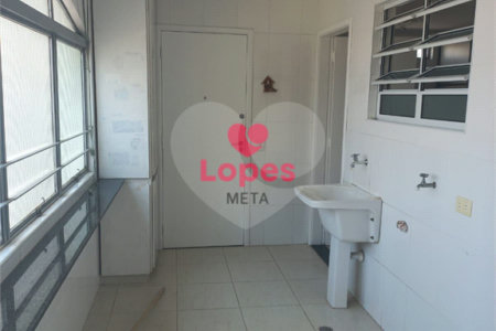 Apartamento à venda com 4 quartos, sendo 2 suítes,  em Vila Adyana, São José dos Campos, SP