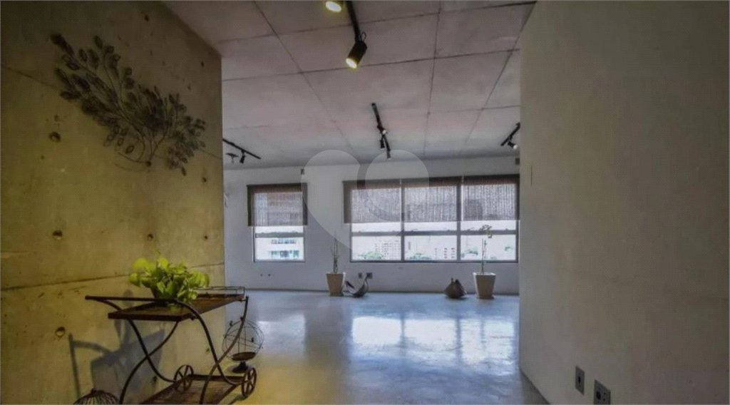 Apartamento à venda com 1 suíte em Jardim das Acácias, São Paulo, SP