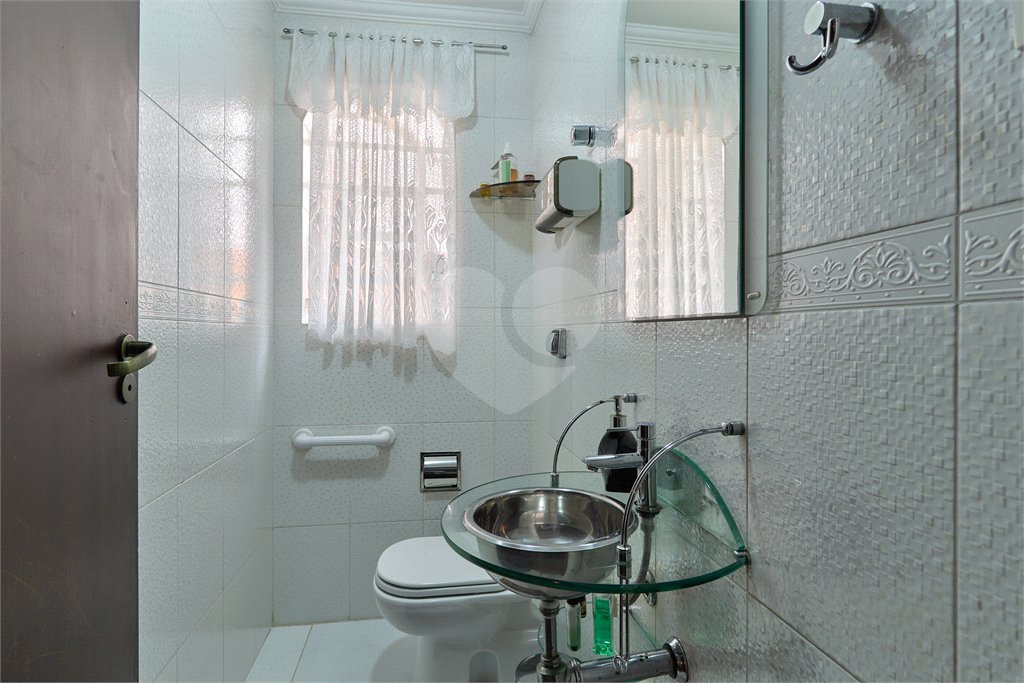 Sobrado à venda com 3 quartos, sendo 1 suíte, em Jardim Prudência, São Paulo, SP