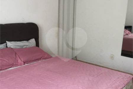 Casa à venda com 2 quartos, sendo 1 suíte,  em Vila Assis, Sorocaba, SP