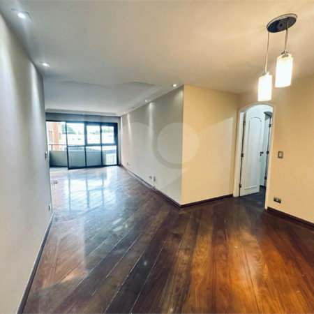 Apartamento à venda com 3 quartos, sendo 1 suíte, em Alto da Boa Vista, São Paulo, SP