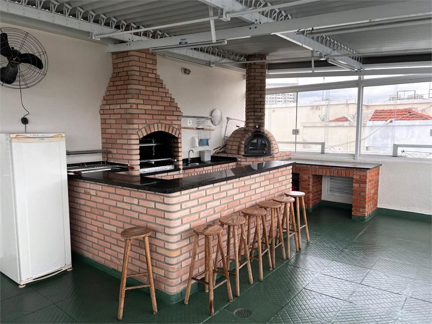 Apartamento à venda com 3 quartos, sendo 1 suíte,  em Água Branca, São Paulo, SP