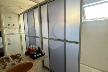 Apartamento à venda com 3 quartos, sendo 1 suíte, em Vila Olímpia, São Paulo, SP
