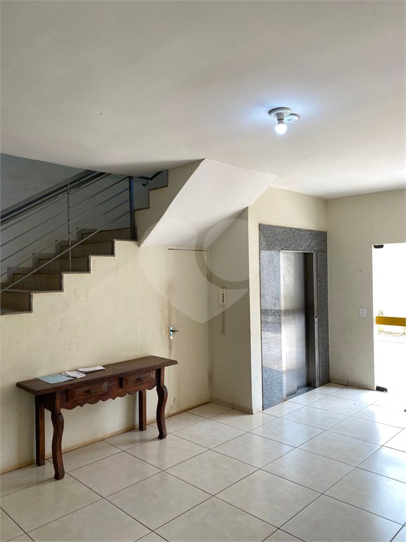Apartamento à venda com 2 quartos no Centro, Ponta Porã, MS
