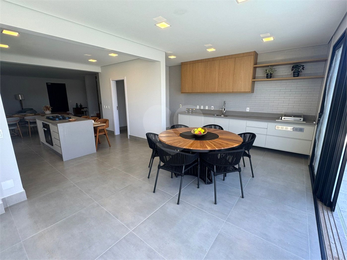 Casa à venda com 4 suítes no condomínio Villas do Golf, Itu - SP