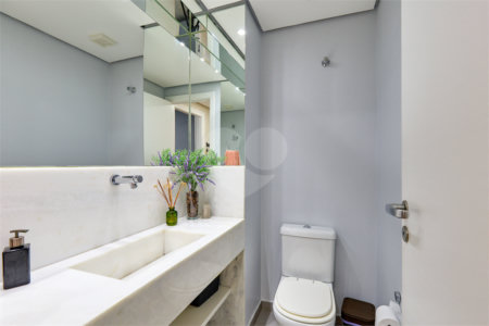 Apartamento à venda com 4 suítes em Jardim Marajoara, São Paulo, SP