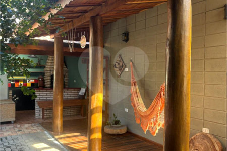 Casa à venda com 2 quartos no condomínio Altos do Boa Vista, São Roque - SP