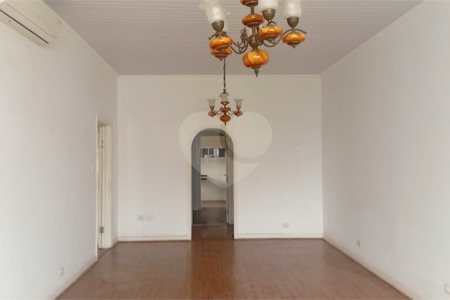 Apartamento à venda no Boqueirão, 3 quartos (2 suítes), garagem