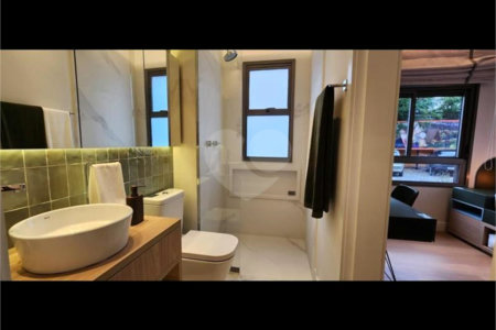 Apartamento à venda com 3 quartos, sendo 1 suíte, em Vila Mariana, São Paulo, SP