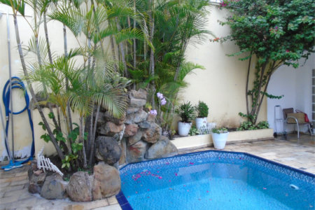Sobrado à venda com 3 suítes em Moema, São Paulo, SP